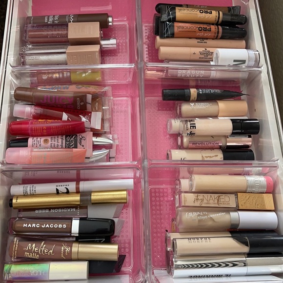 IOS MAKEUP SKINCARE LISTING NOT SELLING - Picture 2 of 4